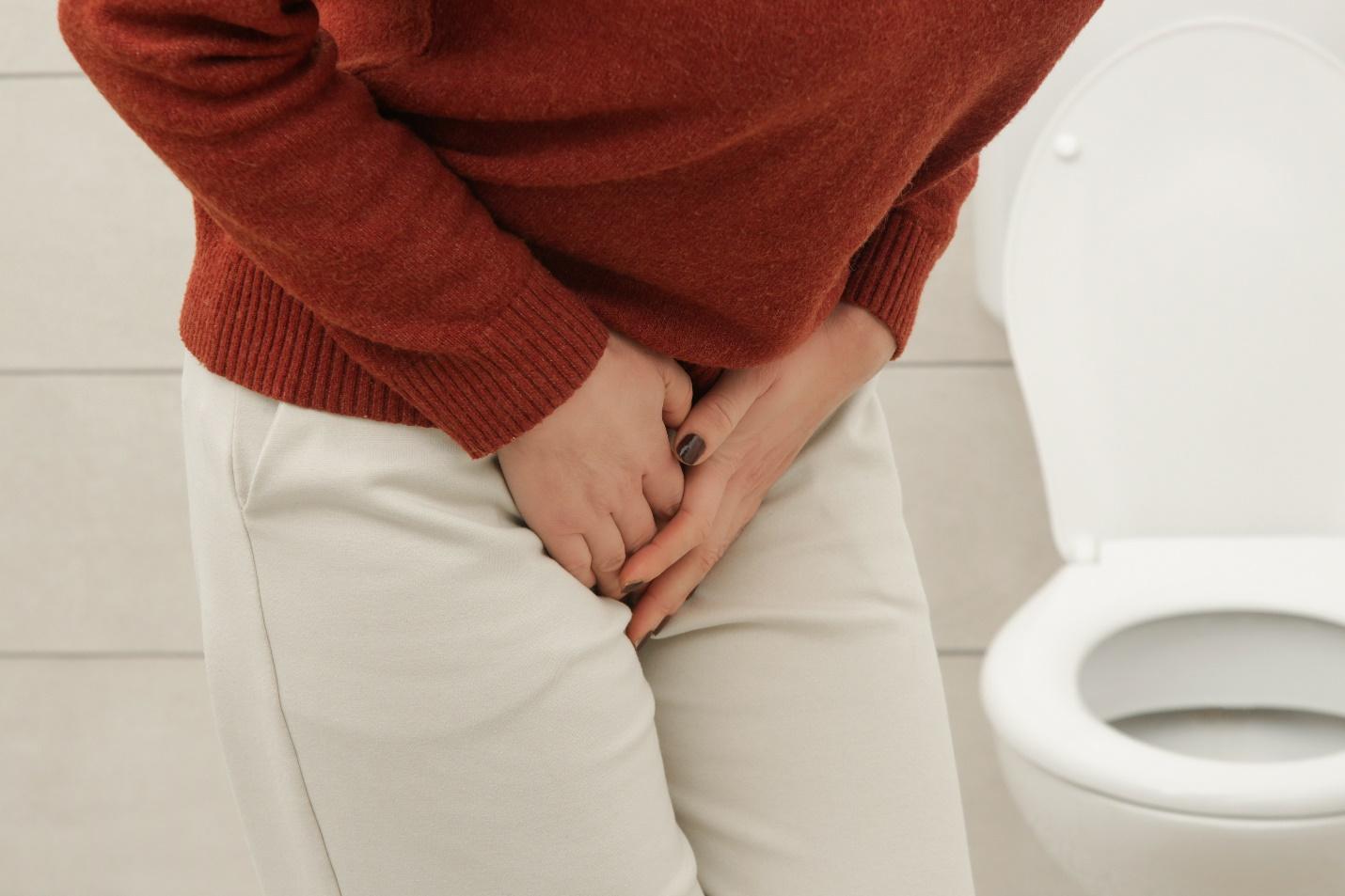 signs that indicate it may be time to consult a urologist for recurrent urinary tract infections.